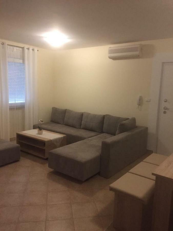 Apartment Ejla Медулин Екстериор снимка