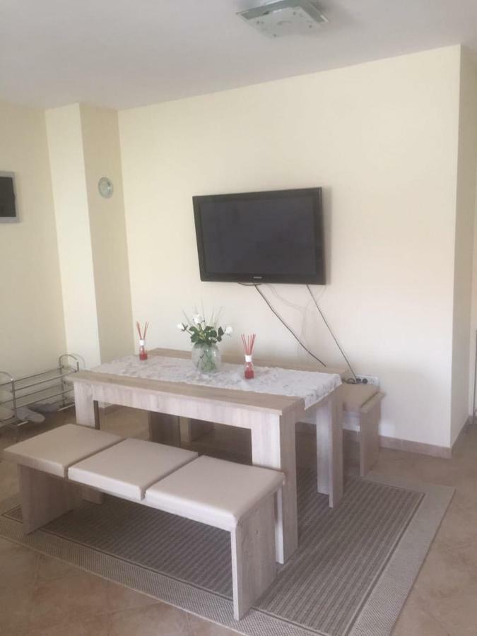 Apartment Ejla Медулин Екстериор снимка